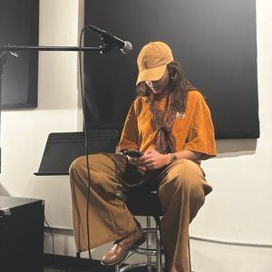 Meet your Posher, Maki